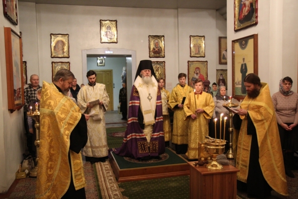 Епископ Василий совершил молебное пение на новолетие