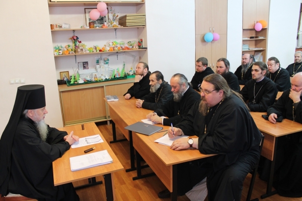 Состоялось ежегодное собрание Котласской епархии под председательством епископа Василия 
