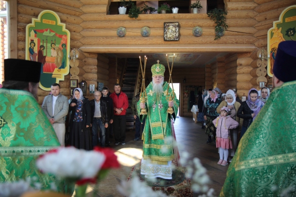 В Престольный Праздник епископ Василий совершил Литургию в храме Иоанна Предтечи д. Заручевская