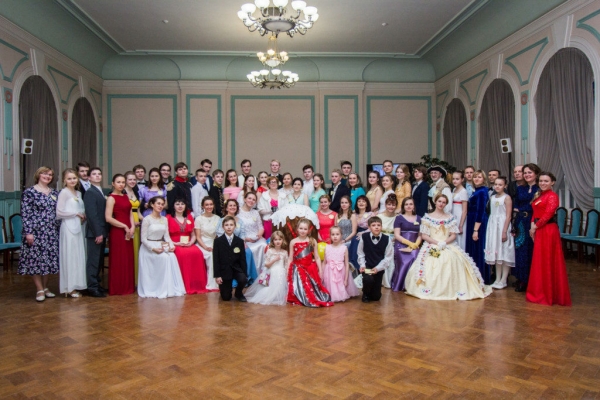 Воспитанники Воскресных школ Котласской епархии приняли участие в традиционном Пасхальном балу в Вологде 