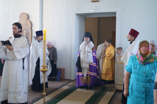 Накануне праздника Вознесения Господня епископ Василий совершил Всенощное бдение