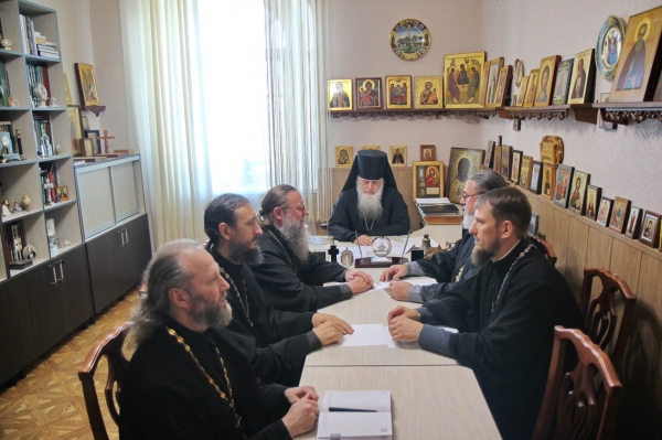 Епископ Василий встретился с руководителями епархиальных отделов