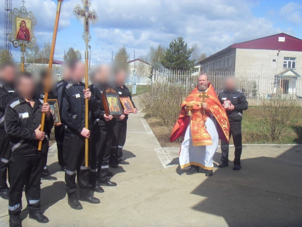 Котласский священник совершил Божественную литургию в исправительной колонии