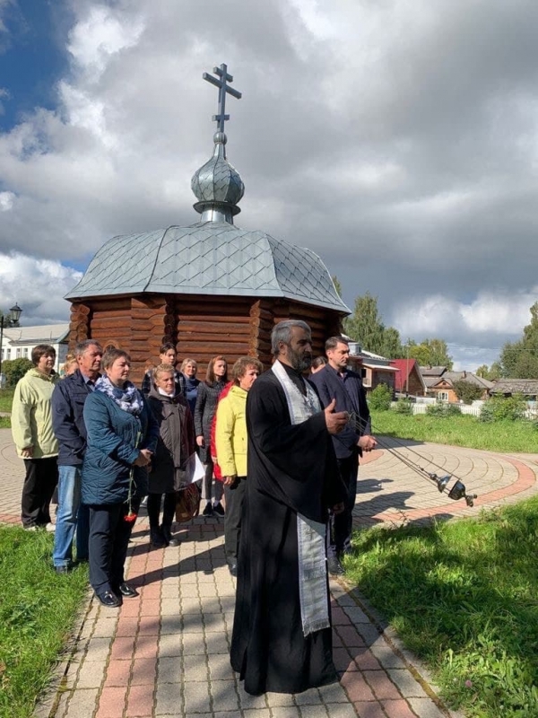 В Вельске почтили память погибших в результате террористических актов